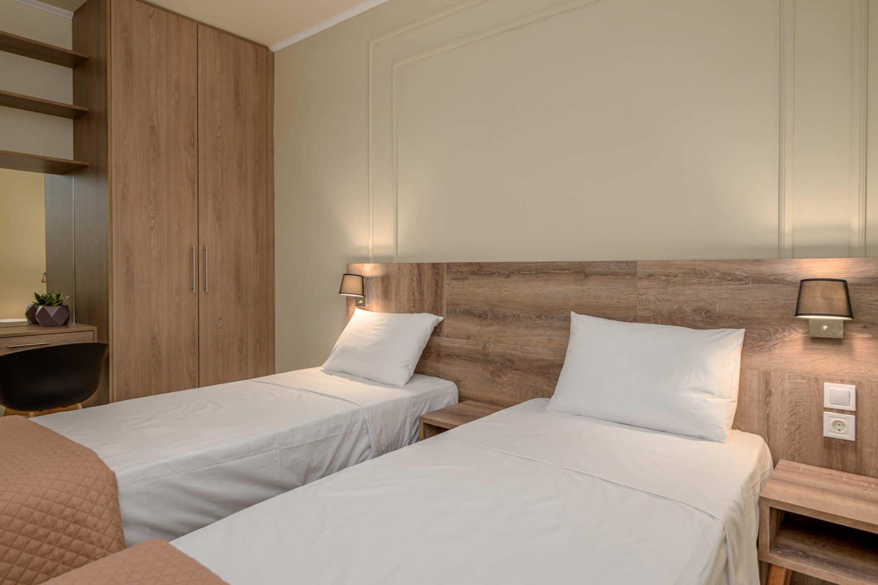 Deluxe two-bedroom with balcony — Orea Homes, Αμμουδιά